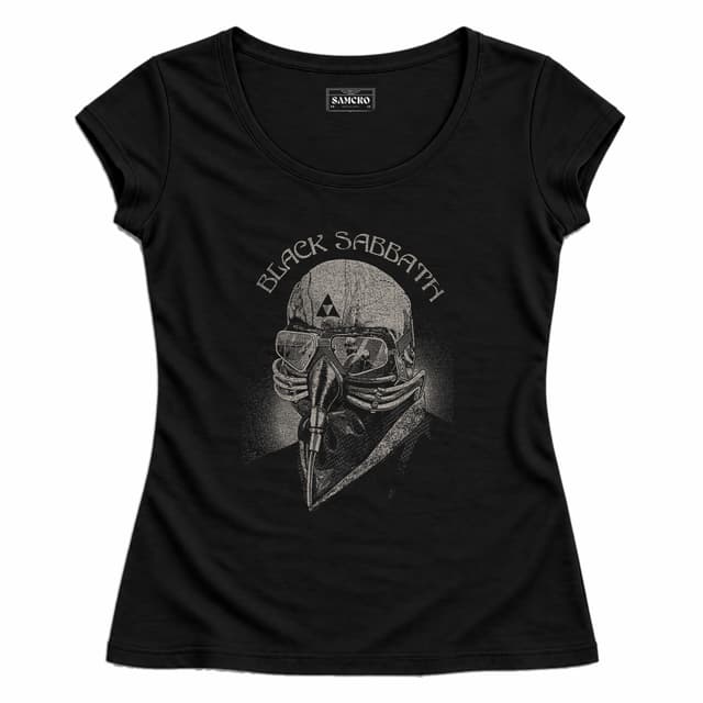 Black Sabbath 6 — Mujer entallada, Negro
