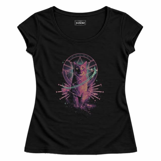 Capitana Marvel 12 — Mujer entallada, Negro