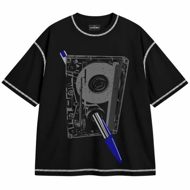 cassette 4 — Unisex oversize, Negro con costura blanca