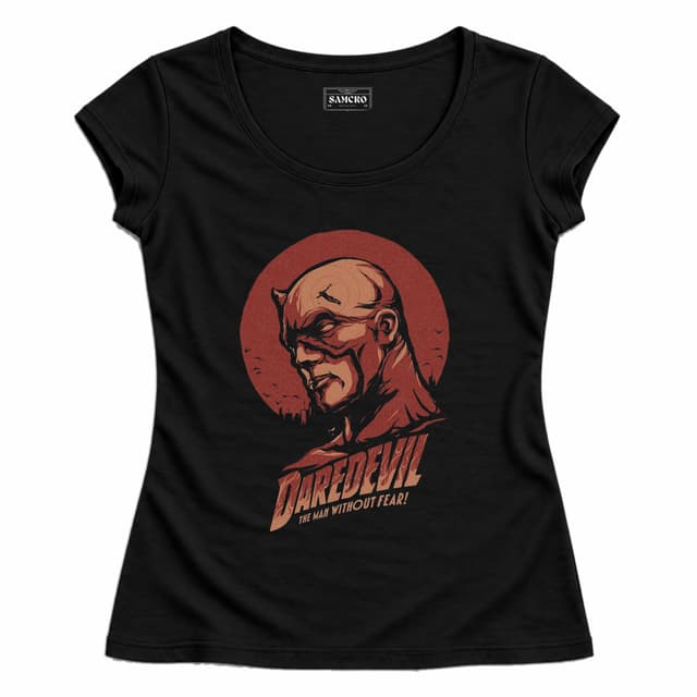 Daredevil 1 — Mujer entallada, Negro