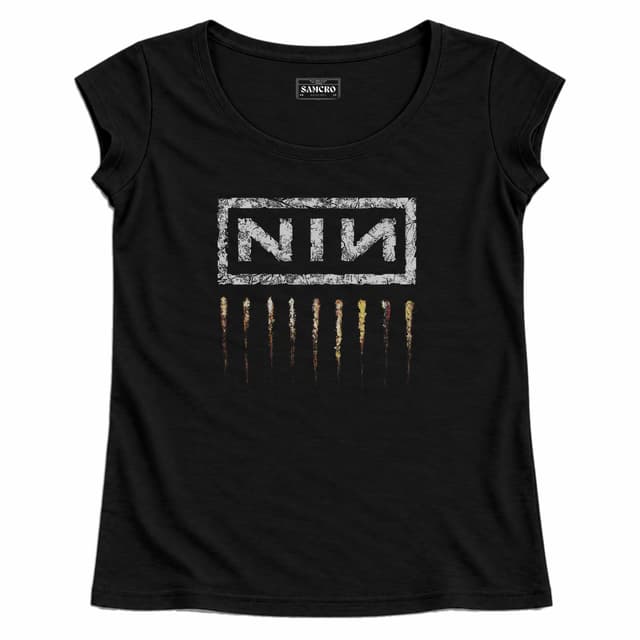 Nine Inch Nails 1 — Mujer recta, Negro