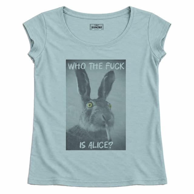 Who the fuck is alice? — Mujer recta, Celeste